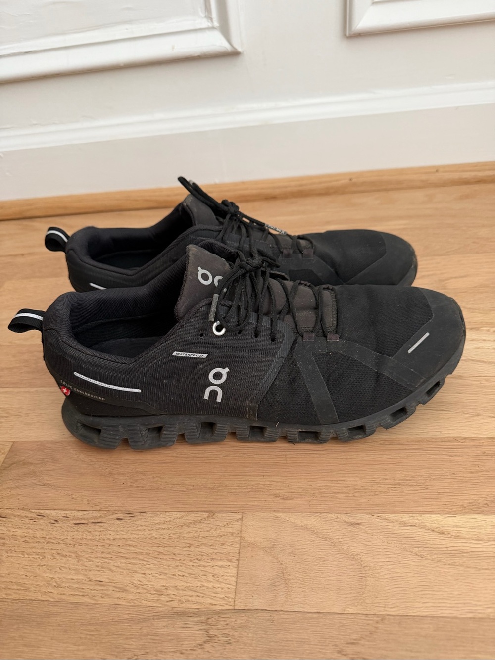 On Running Cloud 5 Men’s Waterproof Shoes - Black 11.5